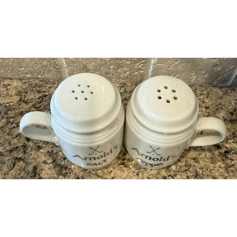 Arnold Palmer Latrobe Country Club Vintage Salt And Pepper shakers Golf